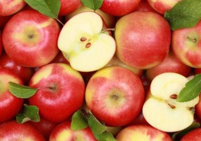 Врачи рассказали, как яблоки влияют на сердце